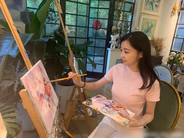  空姐|40岁的潘玮柏正式宣布与27岁的空姐结婚！娇妻南京人，多次传绯闻