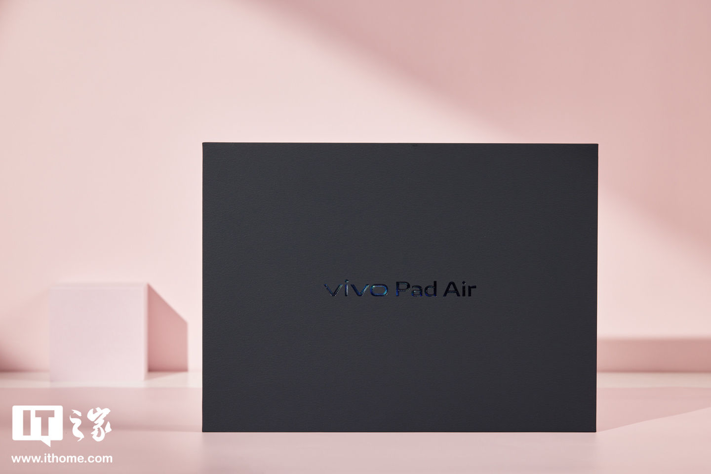 vivo Pad Air勇敢粉图赏：2.8K超感原色大屏、一体化无缝金属机身