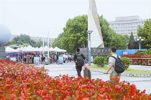  归来|风雨无阻 如期归来