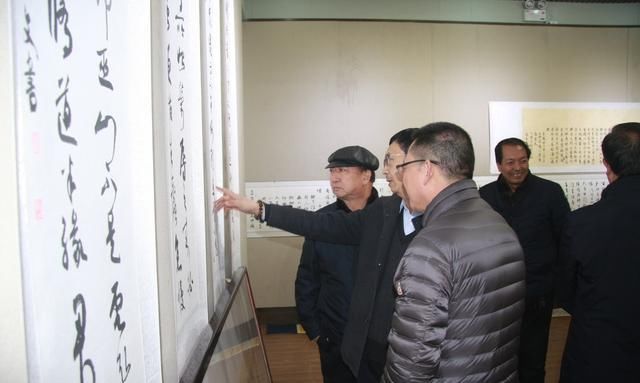 收藏|博物馆里能看个够，有人为啥还要收藏字画