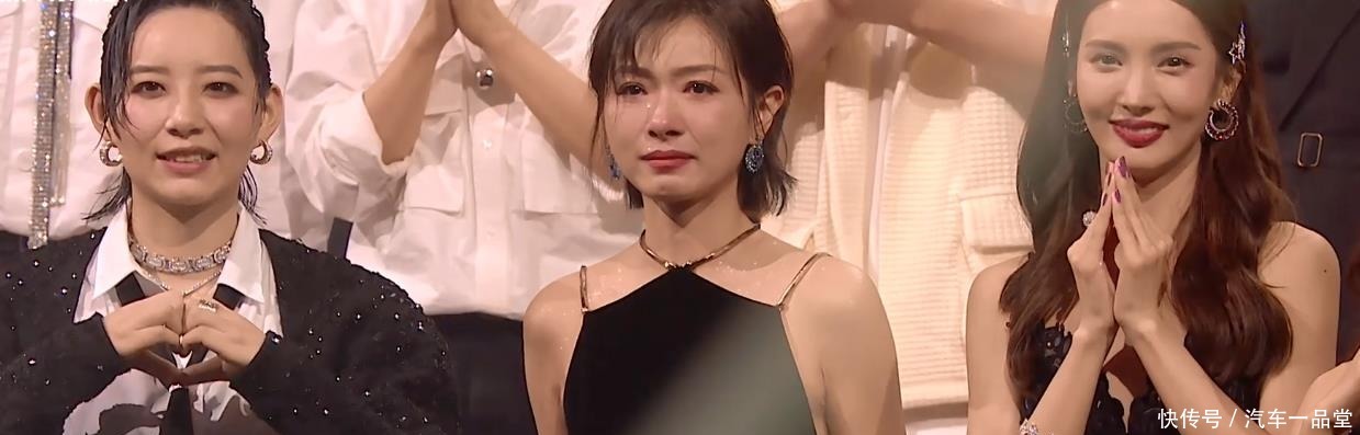 王霏霏没能|宁静成团夜发言遭删减,她到底在不爽谁,孟佳遗憾失误出舞台事故