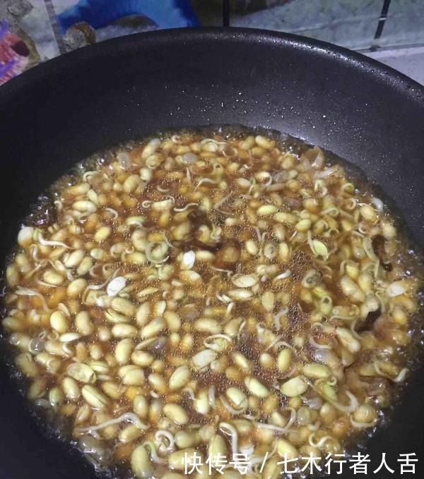 不易|白酒最怕的解药,不是浓茶?家家都有它却不注意,酒前吃不易醉