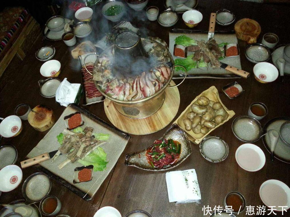 旅行|川西藏地的舌尖密码,不一样的“味蕾旅行”