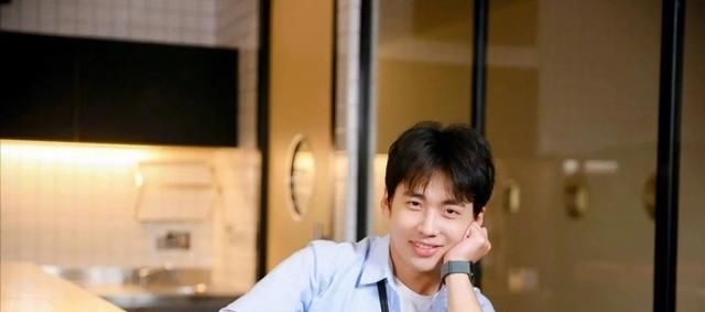  德云社|德云社果然最红，每台综艺都被他们承包了