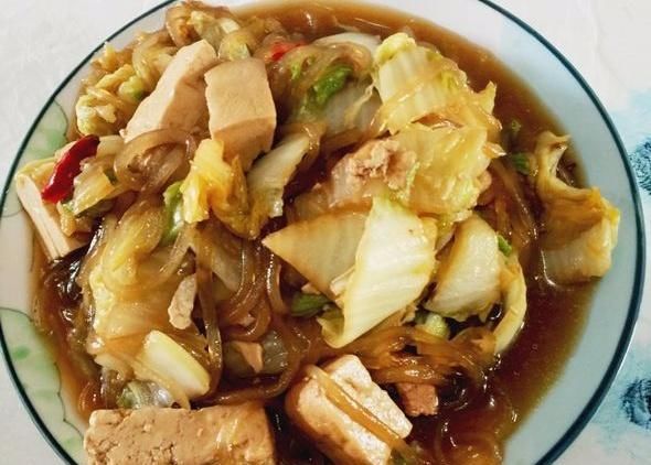  简单|继土豆丝之后，又一道人见人爱的家常菜，关键是简单，好吃不贵