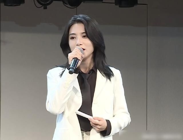  生涯|SNH48戴萌：六年总选从未进过神七，这是八年偶像生涯的遗憾