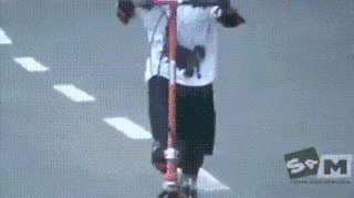 像是|搞笑GIF：感觉自己以前玩的掷瓦片就像是新手上路一样……