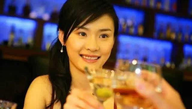  喝酒|聚餐时，不喝酒可以，但这5句话一定别说，不然会被人“嫌弃”