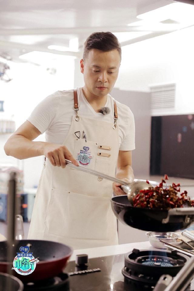  放权|《中餐厅4》剪辑要搞事情？黄晓明放权林大厨飘了，赵丽颖有点崩溃