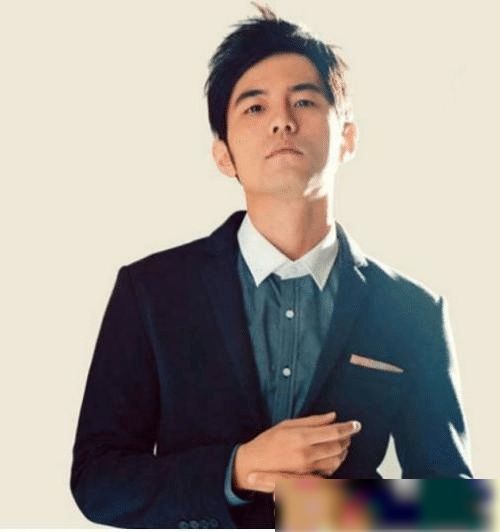  综艺节目|演员不拍戏，歌手不出歌，靠着综艺节目维持人气的明星有谁