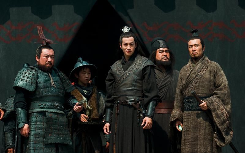 吕布|吕布的克星是谁?关羽、赵云和马超都不够档次,唯有此人更胜一筹