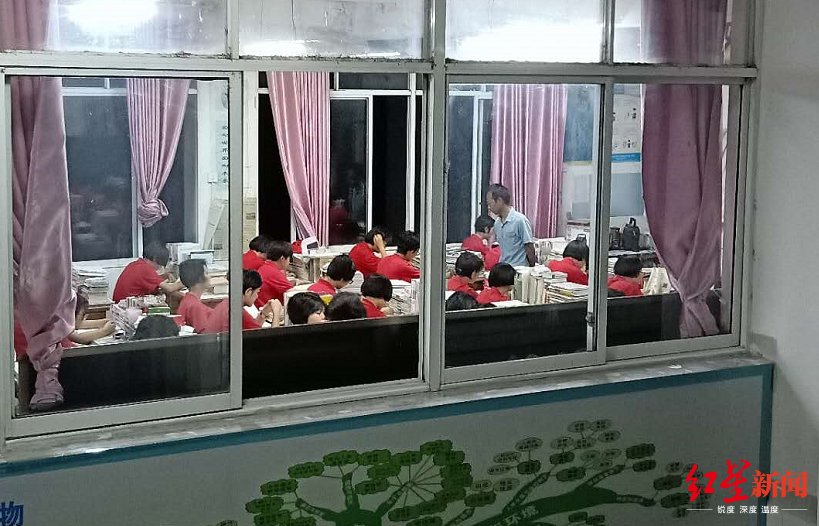  校长|突然成网红的女高校长张桂梅：我对孩子“狠”，只为她们突破成长的坚冰