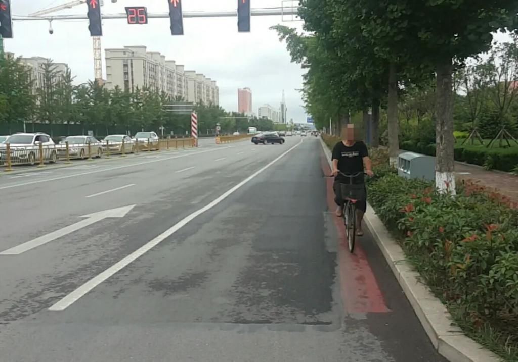 行人|真人曝光！不羞？