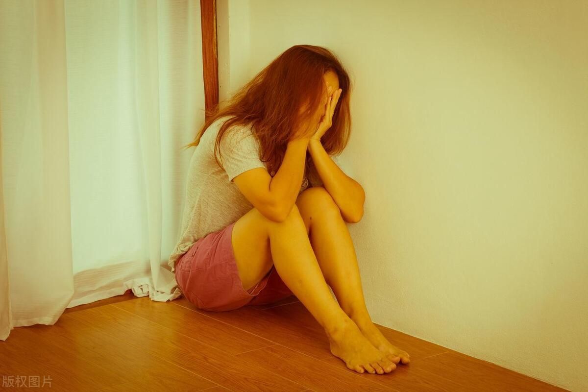 女性性瘾综合症的危害(女性染上“性瘾”是种什么样的体验？医生直言：或和你想象得不同)