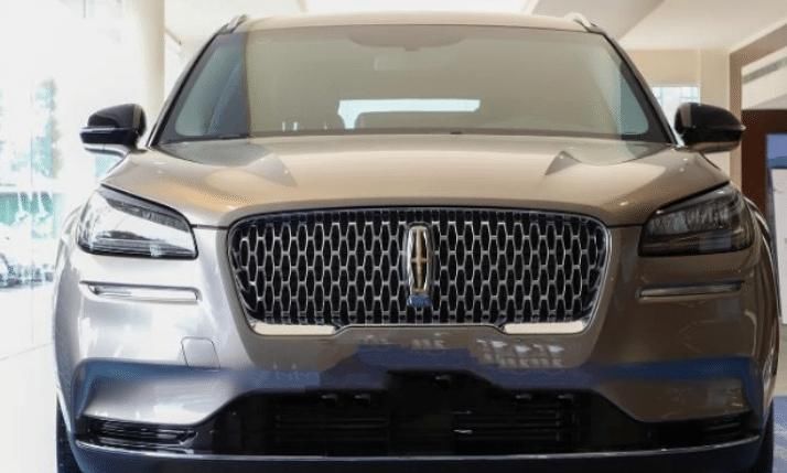 选择|宝马X1表现差强人意，它才是厚道之选，2.0T轻松拉开距离