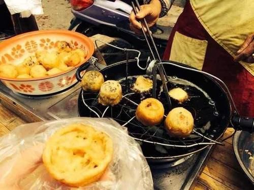 令人|油煎灯,地道的特色小吃,酥脆的口感令人回味无穷