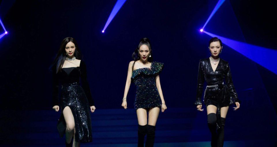  比起|比起阿朵，这个搞笑的女人才是我看“姐姐”时的意难平！