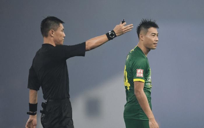  禁赛|禁赛3-5场？曝国安国脚被定性暴力行为，头顶对手染红首秀就惹祸