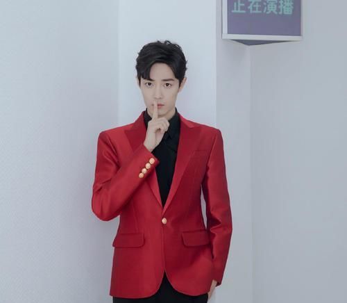  粉丝|肖战《王牌》再被“路透”？粉丝“默默”隐忍，背后原因太难受！