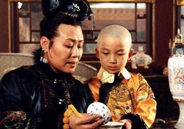 年轻|大清里最年轻皇太后,皇帝想废后却不幸离世,后来她掌管后宫57年