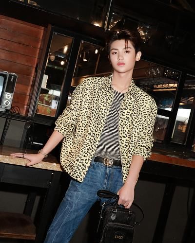  看清|黄明昊只关注2名THE9成员，看清是谁后，眼光真不错