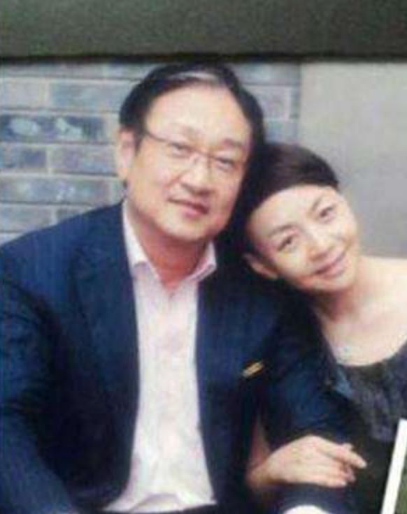 垃圾|老艺术家宋丹丹节俭啃变质水果,坐拥千万豪宅却执着吃厨余垃圾