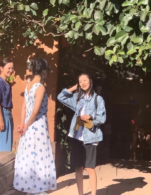  佛系|周迅刘雯变综艺咖 我却种草了她们的“佛系”穿搭