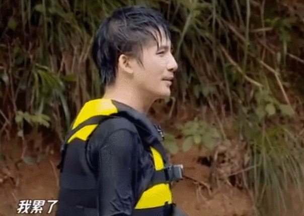  过于|宋威龙、王一博打水仗，除了帅气毫无看点，认输理由过于佛系