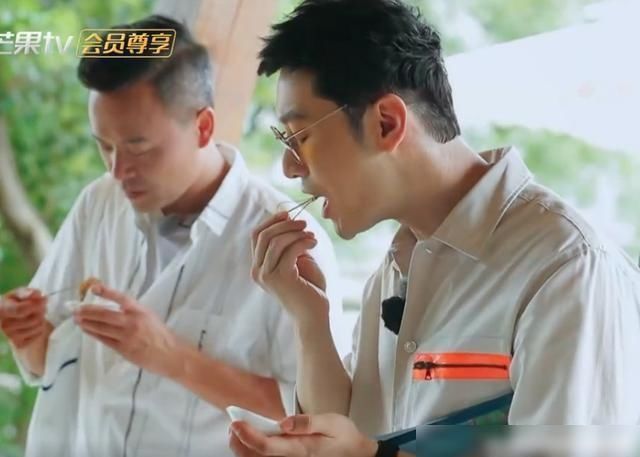  想到|日久见人心！中餐厅员工外出聚餐，只有他想到了王俊凯！