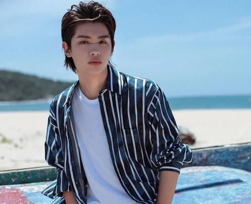  数学题|综艺粉真是赚到了，跑男押中高考作文，黄明昊直接押中了数学题！