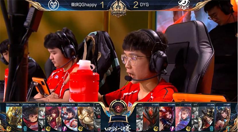  中单|八强赛不走寻常路？久诚再度拿出奇葩中单，却被QG“刺刀”组合刺穿！