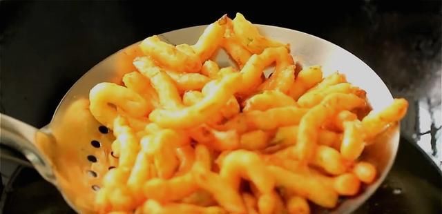 薯条|入秋后，红薯南瓜放一边，多吃土豆，加一个鸡蛋，比薯条好吃