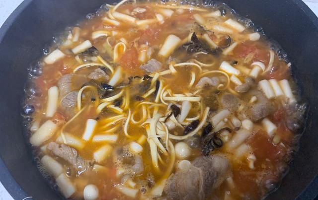 酸甜|肥牛这样煮, 比炖的还好吃, 酸甜可口好开胃, 入秋吃了对身体好