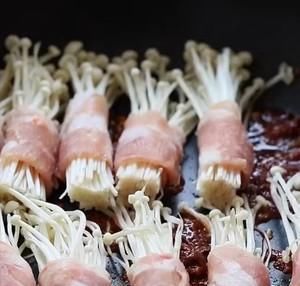  无比|金针菇牛肉卷的家常做法，酸辣无敌超级下饭，巨香无比好吃到舔盘