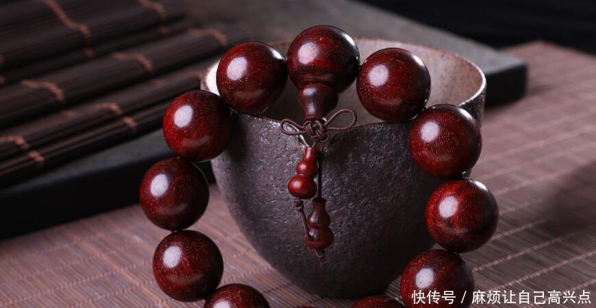 拥有|文玩界最美的5种手串, 包浆美得让人难忘! 你拥有几条