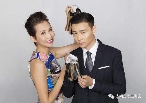 张晋|网友偶遇蔡少芬一家，张晋只顾给儿子拍照，他们两人真不错