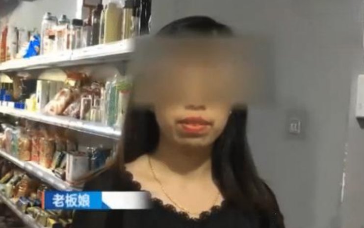 傻了眼|小卖部查出“假烟”遭罚，店家调监控一看傻了眼：同行偷放的