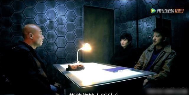  标题|Mirror拉片的标题：三《暗黑者》