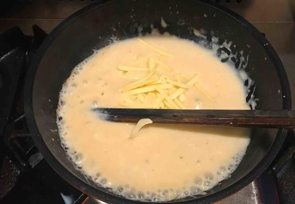  茄子|茄子不要再炒着吃，摇身一变成主食，孩子吃了一碗又一碗