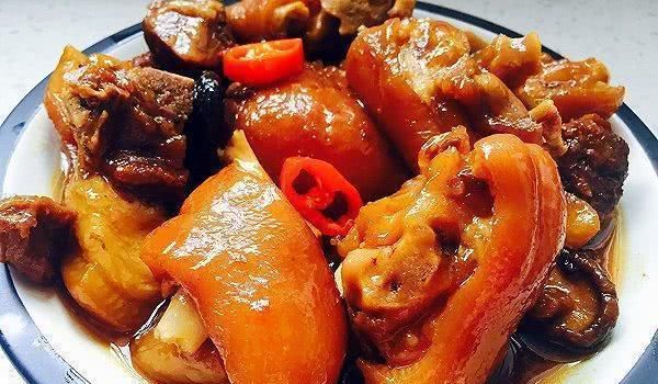  金针菜|美食严选：话梅猪蹄，肉片炒素鸡，缤纷拌菜，金针菜炖五花肉