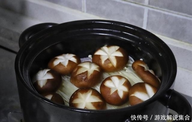 金针菇|立秋后要多吃鱼,肉质鲜嫩而不腥,一腌一焖,专治秋燥食欲不振