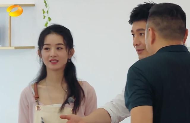  礼貌|赵丽颖让重要客人介绍自己被骂不礼貌，网友有色眼镜太明显！