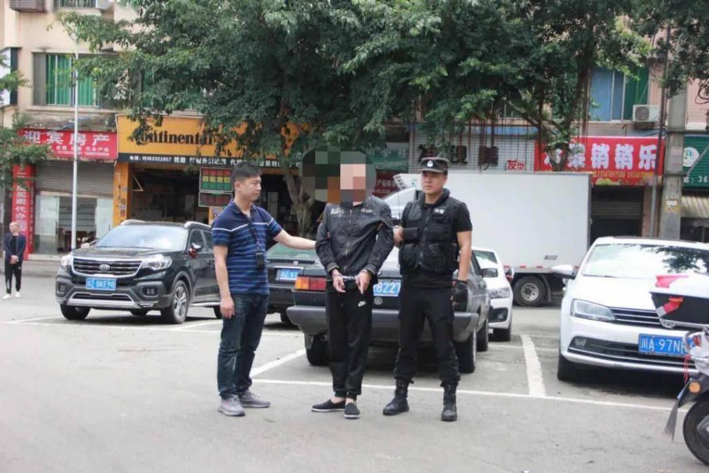 近日|眉山一“飞车”抢夺犯罪团伙被打掉，曾疯狂作案60多起，近日又作案6起