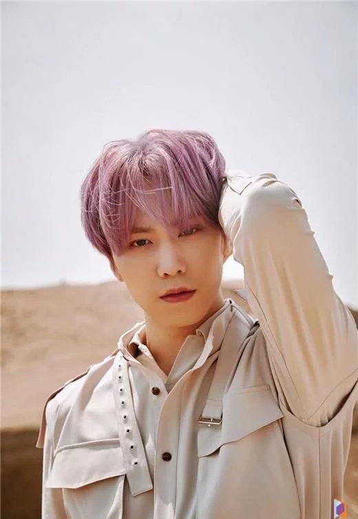  爱豆|ASTRO成员Rocky朴敏赫 担任搜狐TV《爱豆上班啦》MC