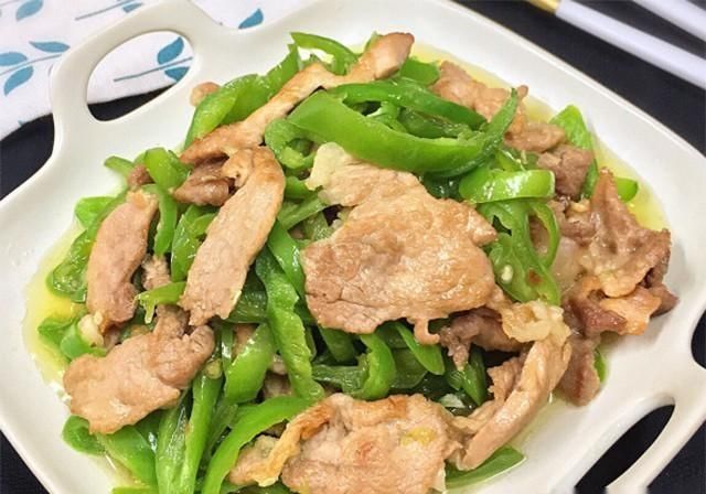  做法|青椒炒肉片的14种做法，肉嫩味纯辣而不燥，营养丰富制作简单