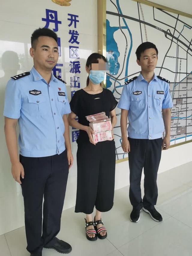  骗子|115万没了！一整个群都是骗子，只有她一个“傻子”