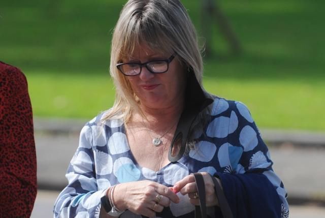 诱骗|男子不满情敌和妻子来往甚密，冒充妻子诱骗他，随后杀人焚尸