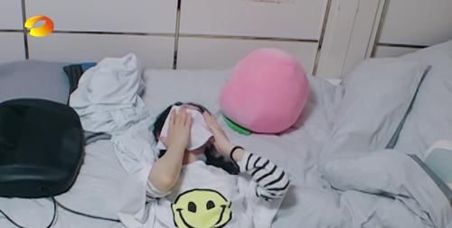  赵丽颖表|《中餐厅》赵丽颖责任心爆棚，首次回应炒酱油事件，初见杨超越反应可爱