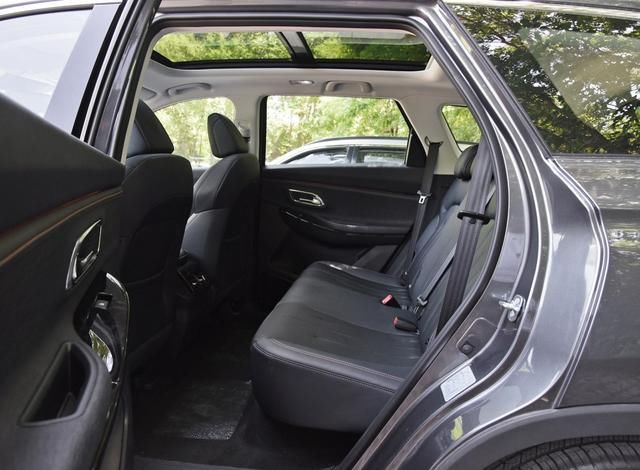  Pro|长安欧尚X7 VS 比亚迪宋Pro，看完对比，差距一目了然