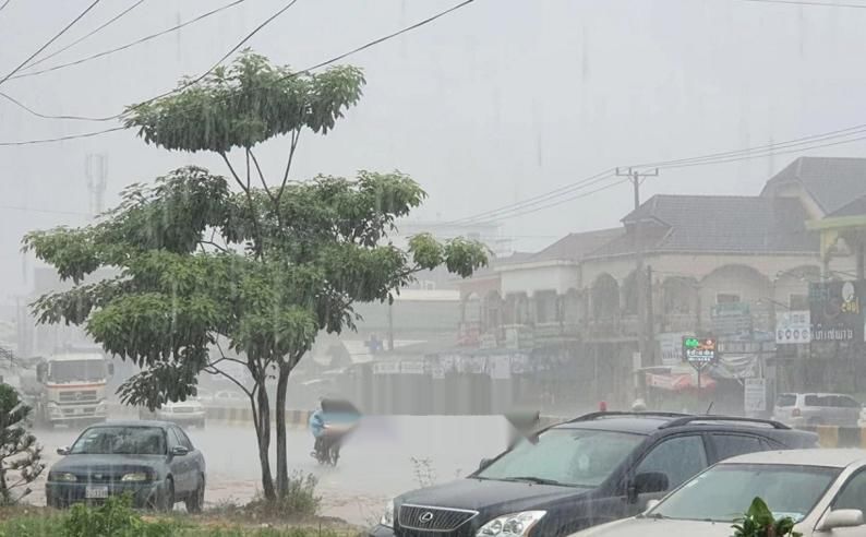 暴雨|遭暴雨袭击 西港停水断电